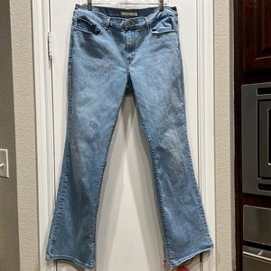 Levi’s Natural Boot Jeans Size 14